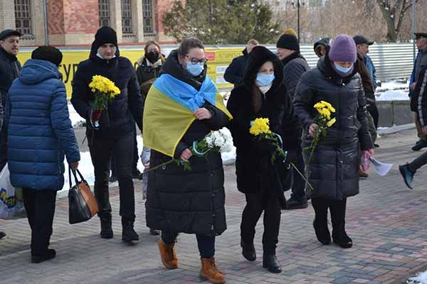 полтавці вшанували пам'ять Тараса Шевченка полтавці вшанували пам'ять Тараса Шевченка