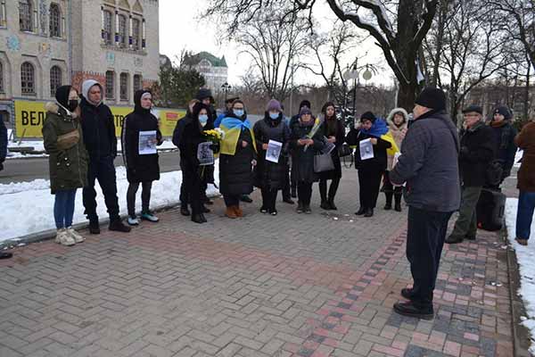полтавці вшанували пам'ять Тараса Шевченка полтавці вшанували пам'ять Тараса Шевченка