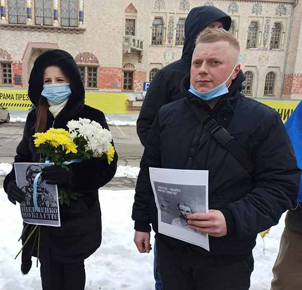 полтавці вшанували пам'ять Тараса Шевченка полтавці вшанували пам'ять Тараса Шевченка