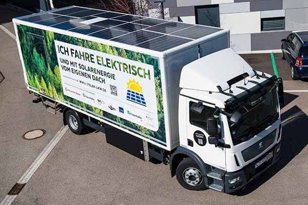  Сонячна <b>вантажівка</b> виїхала на дороги Німеччини 