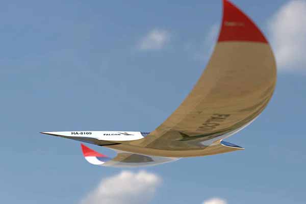 Літак Falcon Solar здатний літати на сонячній енергії