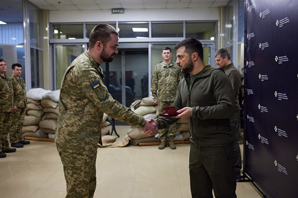Зеленський зустрівся з військовослужбовцями Держспецзв’язку