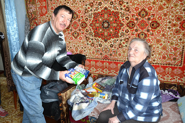 Гуманітарні візити на допомогу людям похилого віку