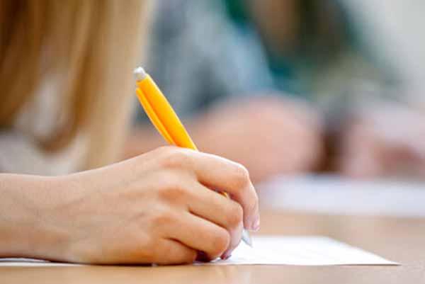 Шкільні іспити учні з України зможуть скласти у Польщі