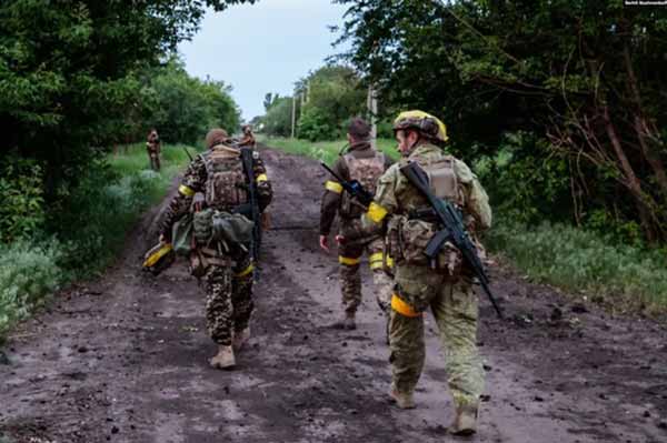 Також українські захисники посилюють захист на Луганщині
