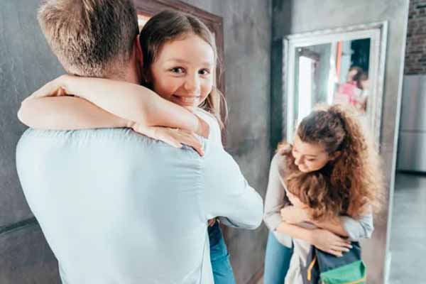 Всесвітній День «Обійміть своїх дітей»