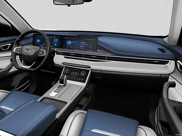 У салоні — нові кермо, передня панель, важіль КПП та щиток приладів