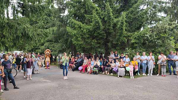 У Слободо-Петрівці провели благодійний концерт на підтримку ЗСУ