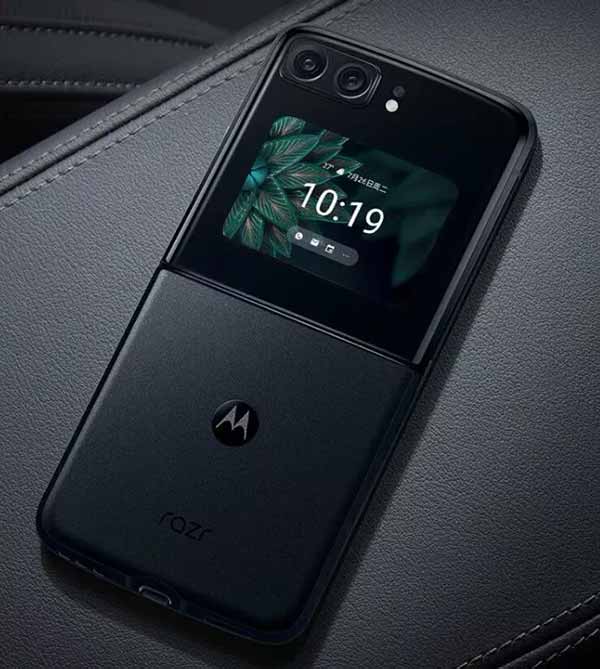 смартфон Moto Razr 2022 з екраном P-OLED 144 Гц