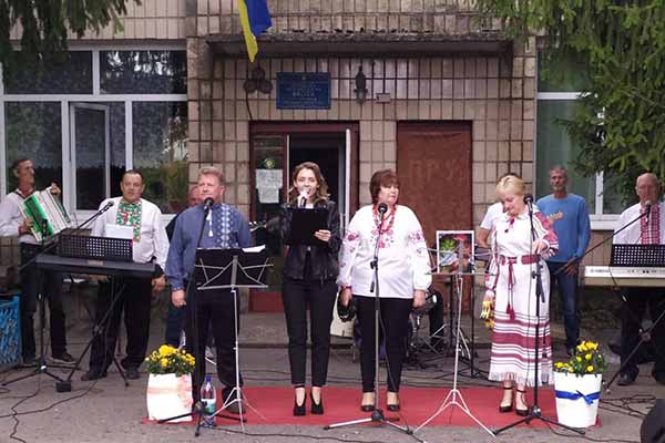 Благодійний тур Гребінківщиною: «З вірою у Перемогу» в Корніївці