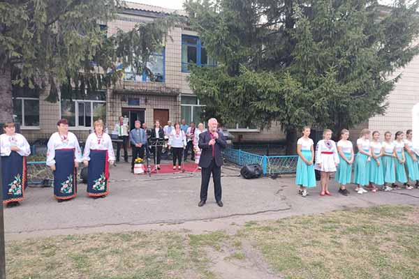 Благодійний тур Гребінківщиною: «З вірою у Перемогу» в Корніївці