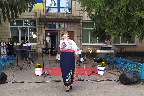 Благодійний тур Гребінківщиною: «З вірою у Перемогу» в Корніївці