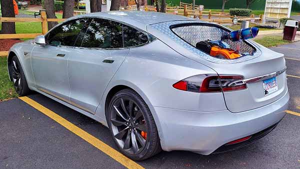 Невелика модифікація дозволила Tesla Model S проїхати 2575 км