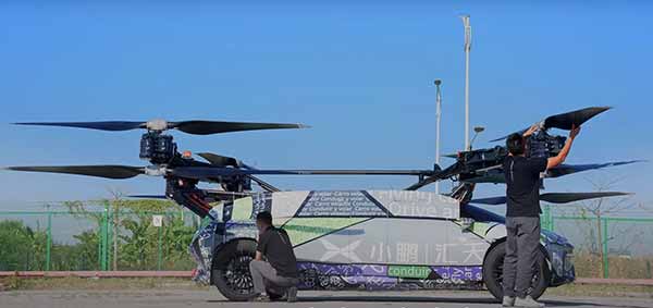 Двотонний прототип нового літаючого автомобіля eVTOL