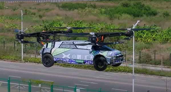 Двотонний прототип нового літаючого автомобіля eVTOL