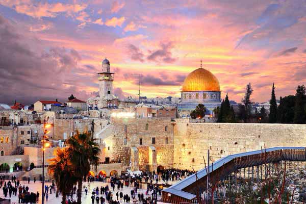  Горячие сердца, открытые взгляды и вкусная еда: все причины жить в Израиле 
