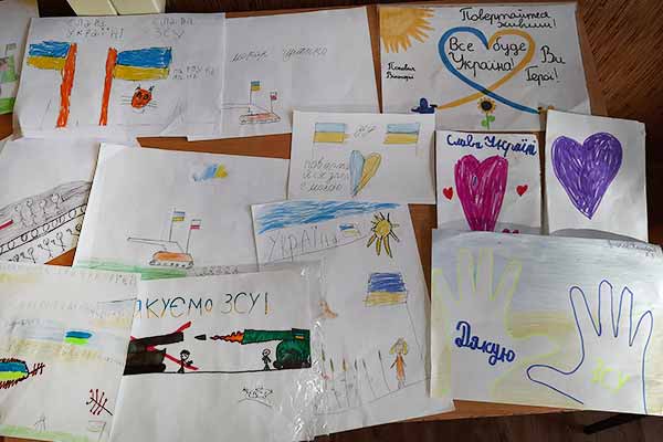 Подарунок вдячності від Гребінківської гімназії