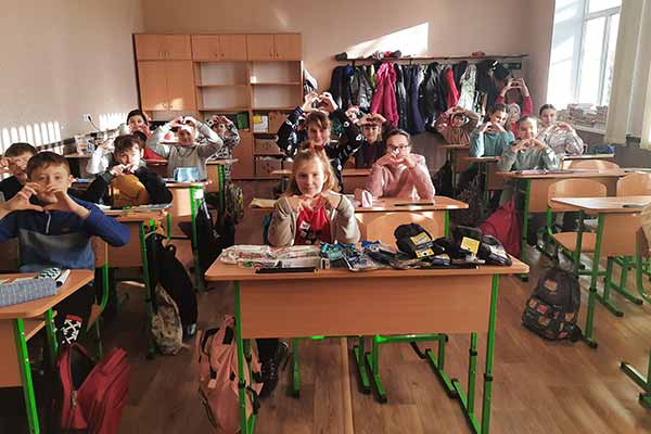 Подарунок вдячності від Гребінківської гімназії