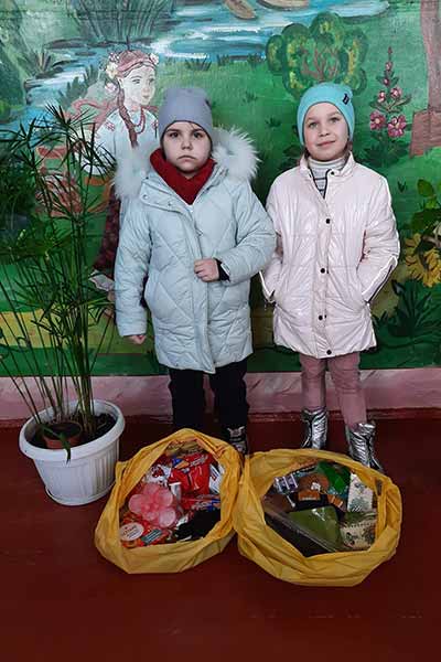 Подарунок вдячності від Гребінківської гімназії