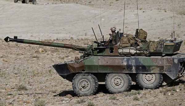 Колісний танк AMX-10RC