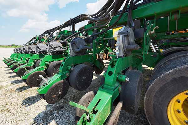  Ремонт и техническое обслуживание сельскохозяйственных машин 