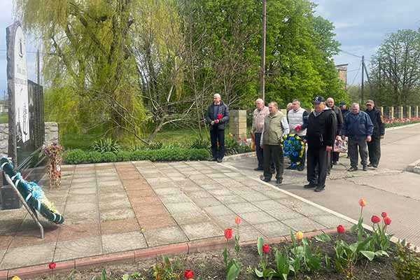 Гіркий полин Чорнобилю