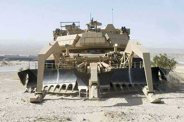 M1150 Assault Breacher - інженерна бронемашина для знешкодження мін