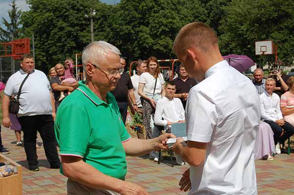 Випускний-2023 у Гребінківській гімназії