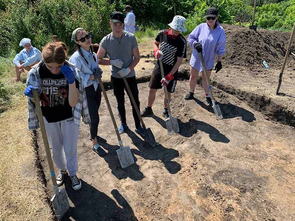На Полтавщині знайшли зброю та прикраси доби Середньовіччя