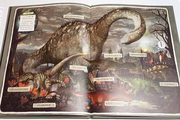 Весь мир динозавров Эмилии Дзюбак