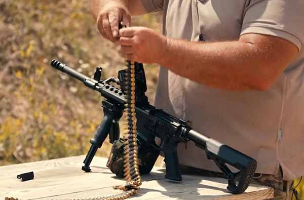 Українські інженери придумали як з автомата зробити кулемет Українські інженери придумали як з автомата зробити кулемет