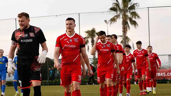 український футбол часів війни процвітає український футбол часів війни процвітає