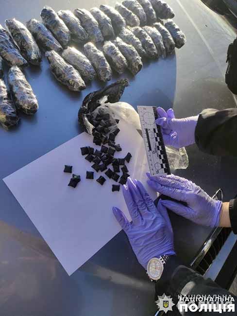 Поліція ліквідувала потужну наркомережу Поліція ліквідувала потужну наркомережу