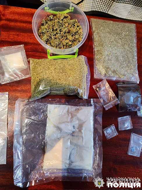 Поліція ліквідувала потужну наркомережу Поліція ліквідувала потужну наркомережу