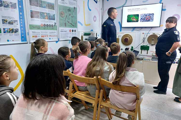 профілактичні заняття в Мобільному класі безпеки