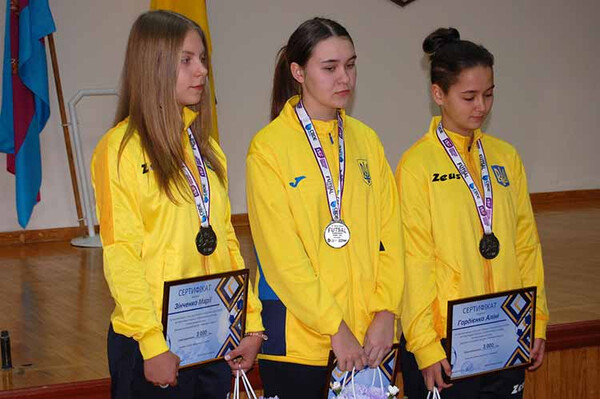 у Гребінці відбулася позачергова сесія міської ради