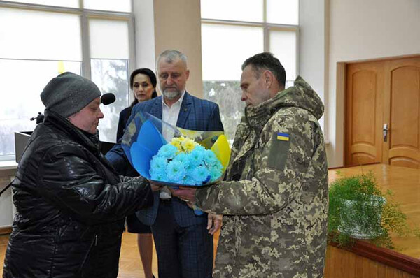 Ордени “За мужність” отримали рідні Героїв Ордени “За мужність” отримали рідні Героїв