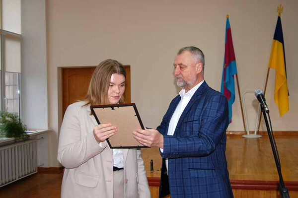 у Гребінці відбулася позачергова сесія міської ради