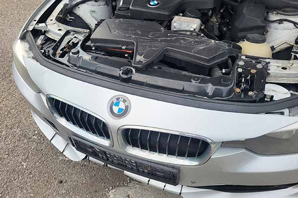 Запасні частини салону та двигуна BMW