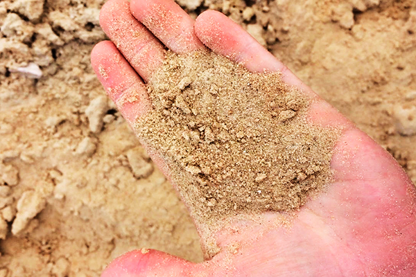 Песок для раствора: применение и смешивание