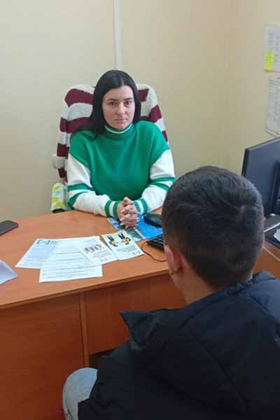 Інформаційно-роз’яснювальна бесіда з неповнолітнім клієнтом пробації