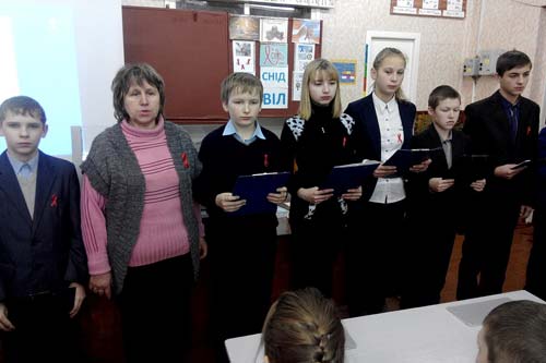 Тарасівська школа: 1 грудня - Всесвітній День боротьби зі СНІДом Тарасівська школа: 1 грудня - Всесвітній День боротьби зі СНІДом