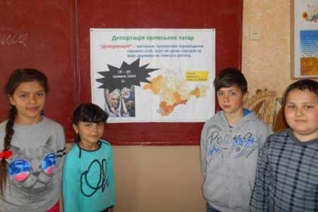 Гребінківська школа №1: Виховна година "Крим. Страшні подіі 1944-го"