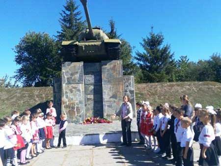 Гребінківська школа №2: 19 вересня - День визволення Гребінки