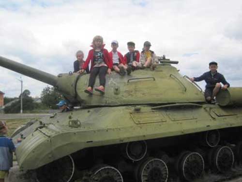 12 день – День дівчаток