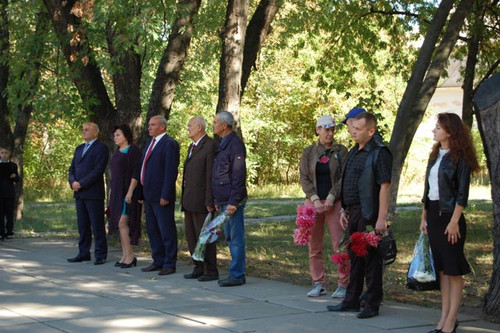 74-а річниця визволення Гребінківщини від фашистських загарбників 74-а річниця визволення Гребінківщини від фашистських загарбників