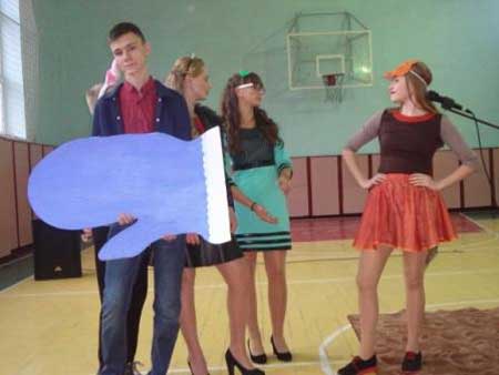 Гребінківська школа №4: Вечір-посвята у старшокласники