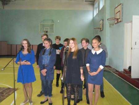 Гребінківська школа №4: Вечір-посвята у старшокласники