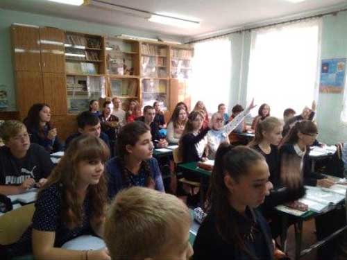 Навчаються молоді педагоги