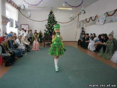Новорічна казка в Мар'янівській школі імені Є.П. Гребінки Новорічна казка в Мар'янівській школі імені Є.П. Гребінки